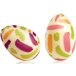 oeuf décoré en chocolat coloré