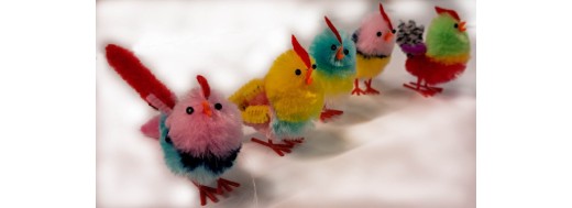 décors de pâques en plume pour pâtisserie